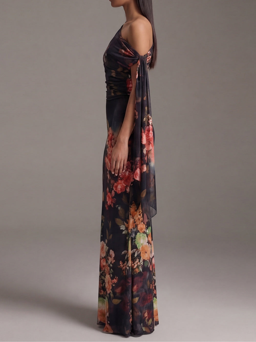 Vestido Maxi Negro de Chifón Plisado a un Hombro