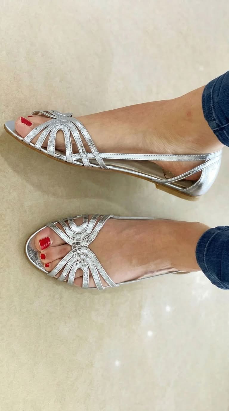 Eleonora | Sandalias Doradas Ligeras para Verano