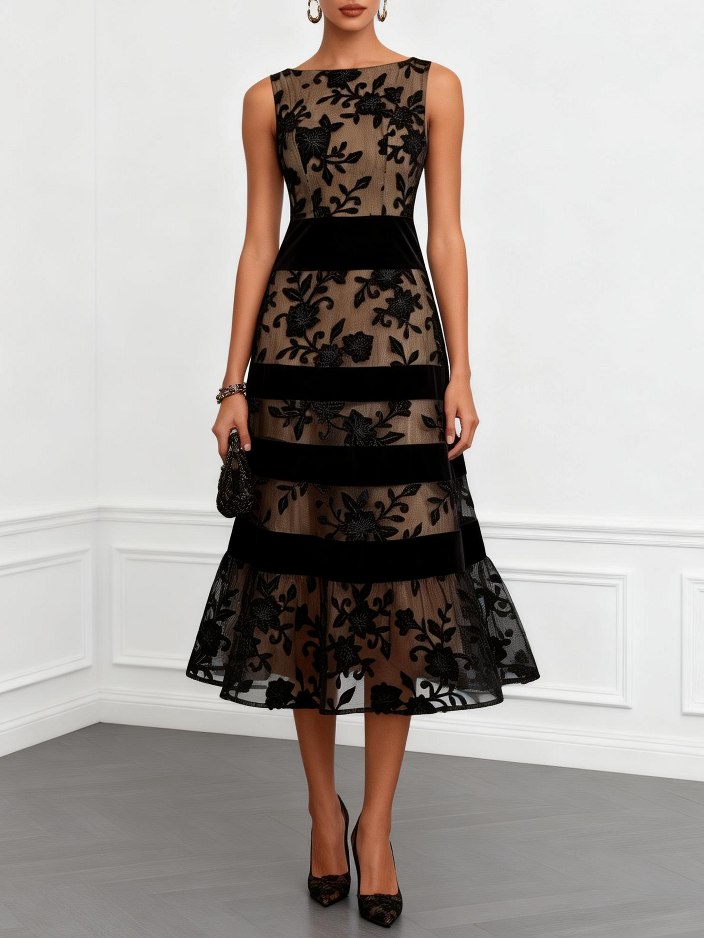 Vestido Midi Línea A de Malla Negra con Flores